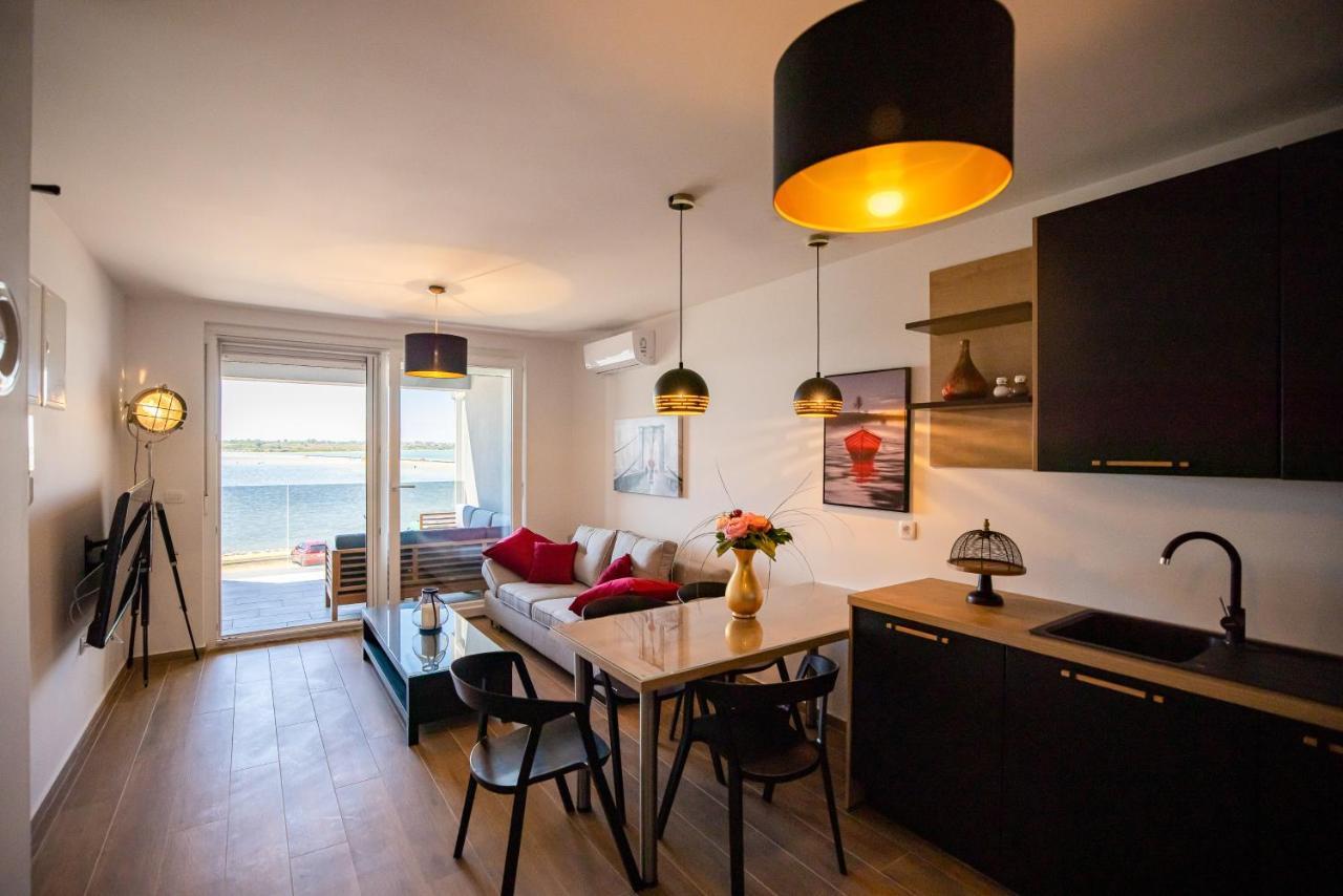 Beach Paradise 5 Stars Apartments Nin Kültér fotó