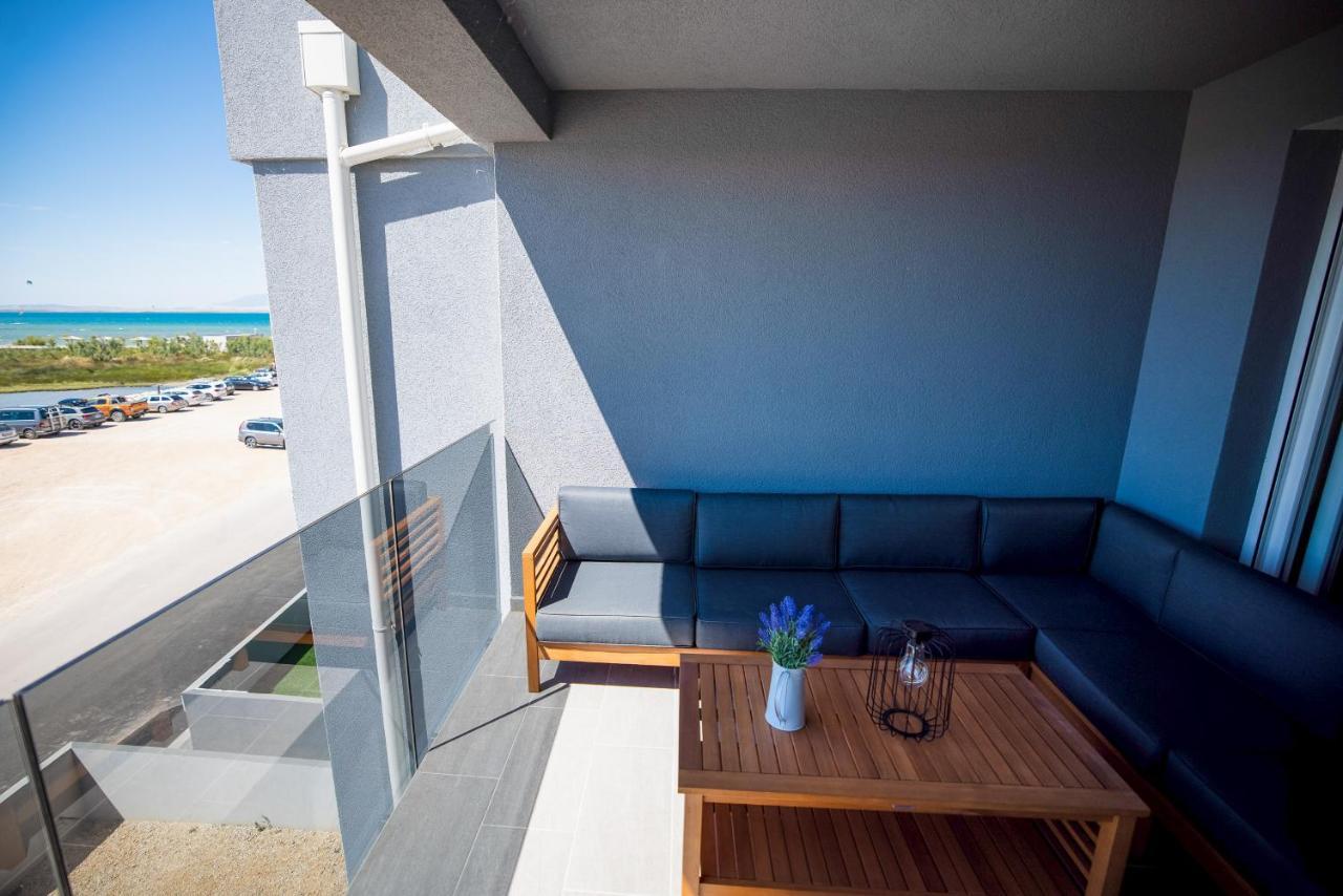 Beach Paradise 5 Stars Apartments Nin Kültér fotó
