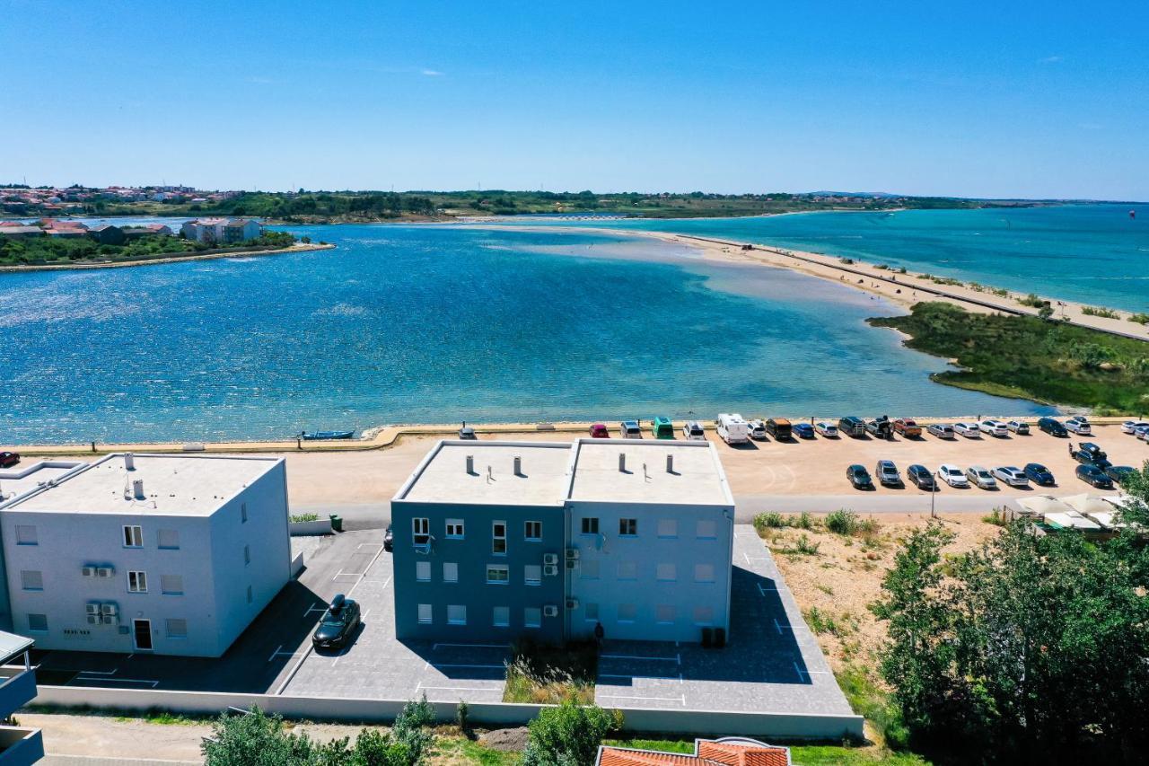 Beach Paradise 5 Stars Apartments Nin Kültér fotó