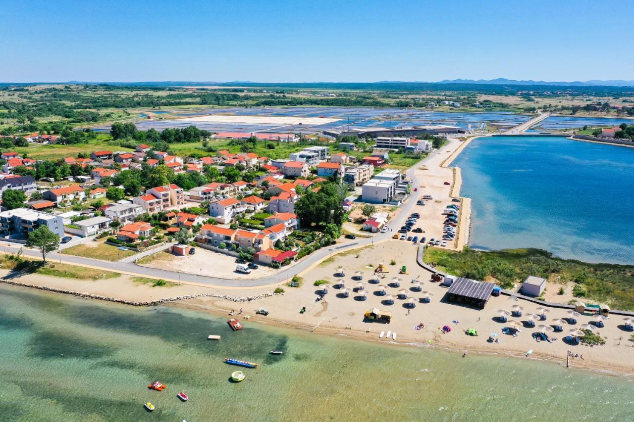 Beach Paradise 5 Stars Apartments Nin Kültér fotó