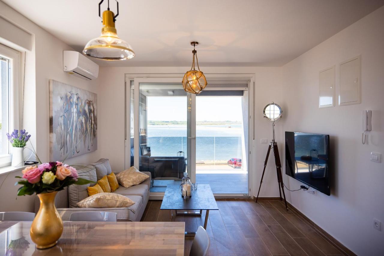 Beach Paradise 5 Stars Apartments Nin Kültér fotó